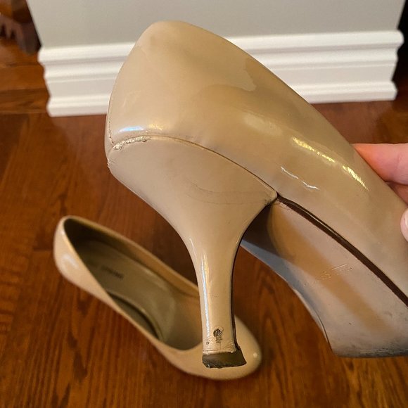 Nude Heels/Pumps - Picture 5 of 5